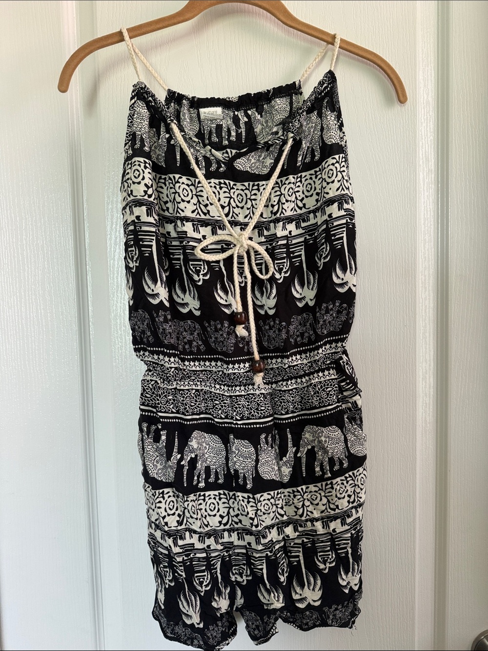 Source Unknown Black and White Elephant Print Swim Coverup Romper